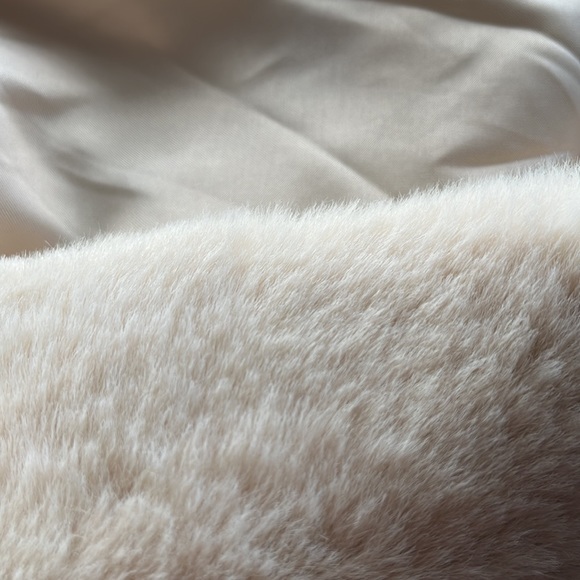 ✨ HOST PICK ✨ NWOT topshop fuzzy peacoat - Picture 9 of 11